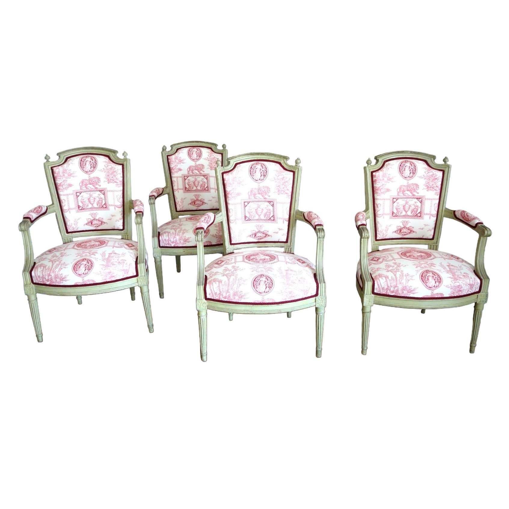 Suite de 4 fauteuils cabriolets d'époque Louis XVI en bois laqué, couverture toile de Jouy