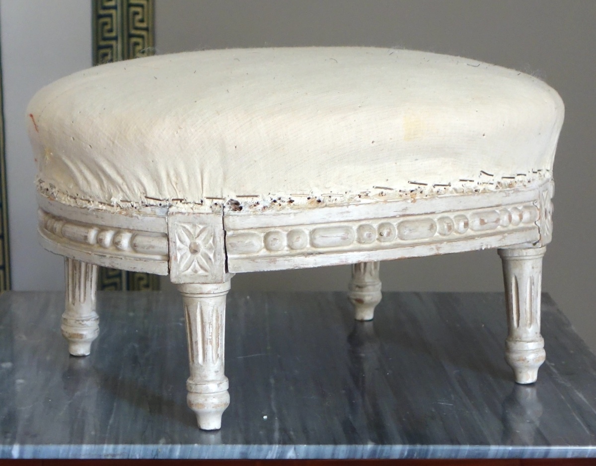Détail — Louis XVI style lacquered wood stool - prepared to be covered with a fabric