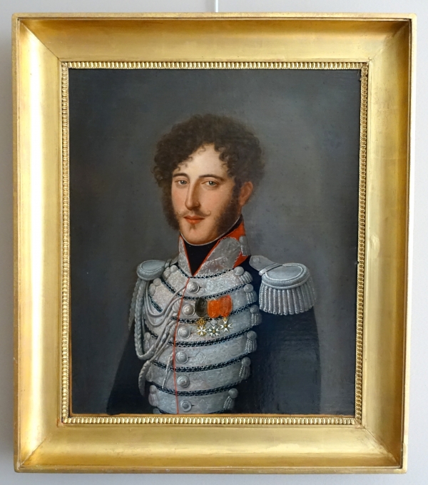 Détail — Portrait de Gabriel F. d'Herisson, officier des Gardes Corps du Roi Charles X, époque Restauration